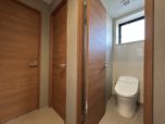 完全個室のトイレでプライベート空間の確保！